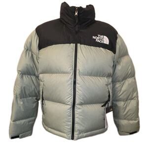 NWT L Women's Green The North Face Retro Nuptse 700 w/Down Filling MSRP $330